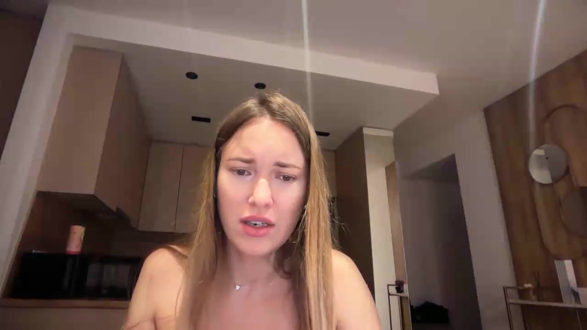 Gallery image thumbnail from SkySunFlower's myfreecams stream on, 08/28/2026, 03:33 image 6 of 20