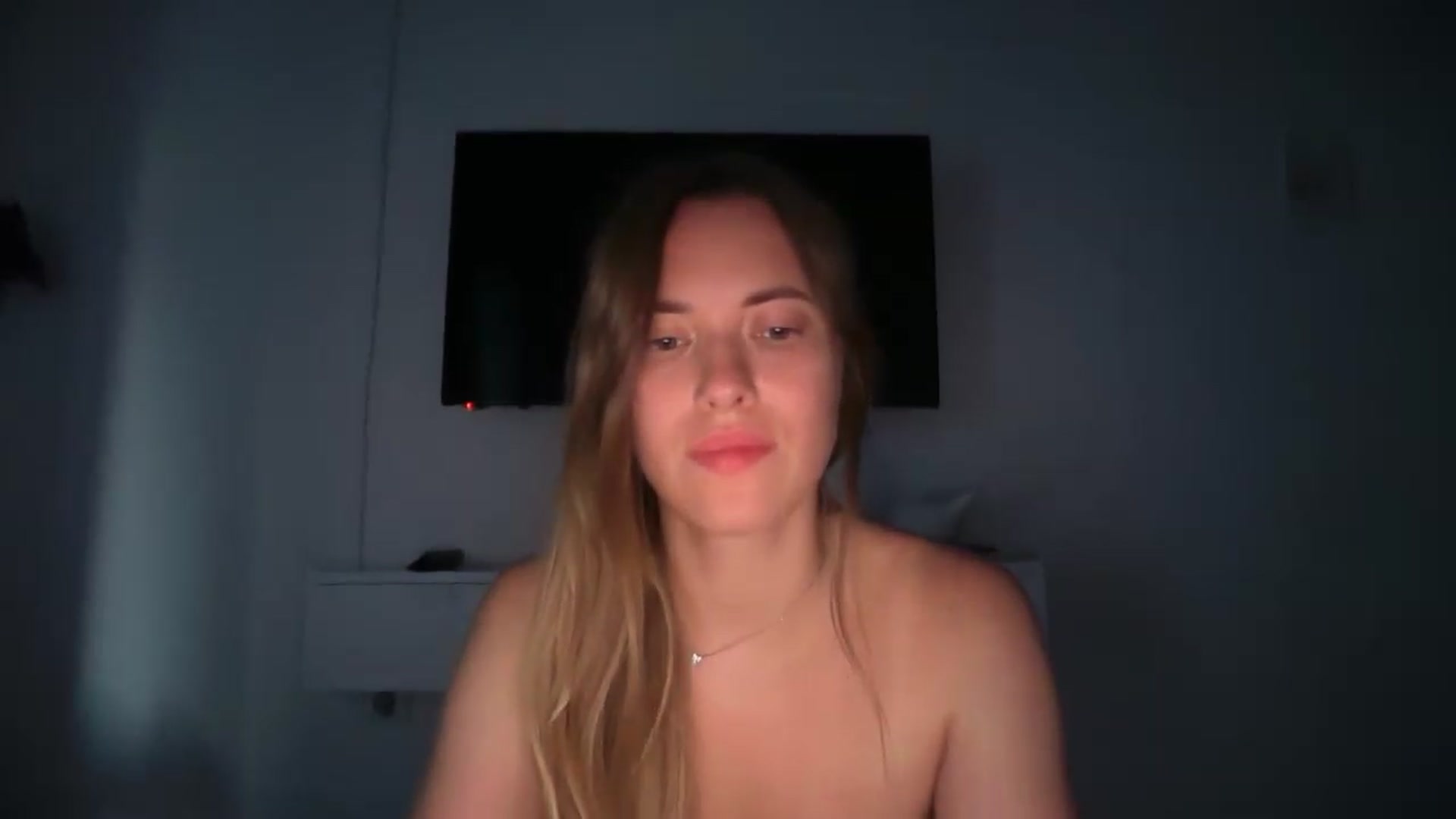 Gallery image thumbnail from SkySunFlower's myfreecams stream on, 08/31/2026, 04:33 image 20 of 20