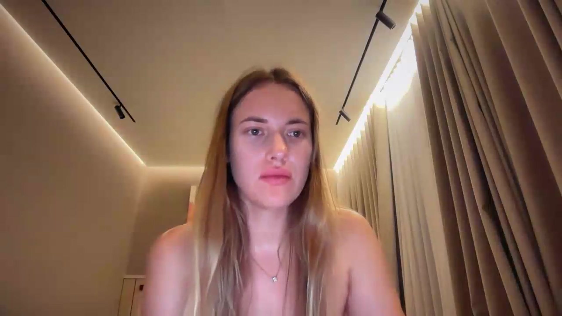 Gallery image thumbnail from SkySunFlower's myfreecams stream on, 09/07/2026, 21:49 image 3 of 20