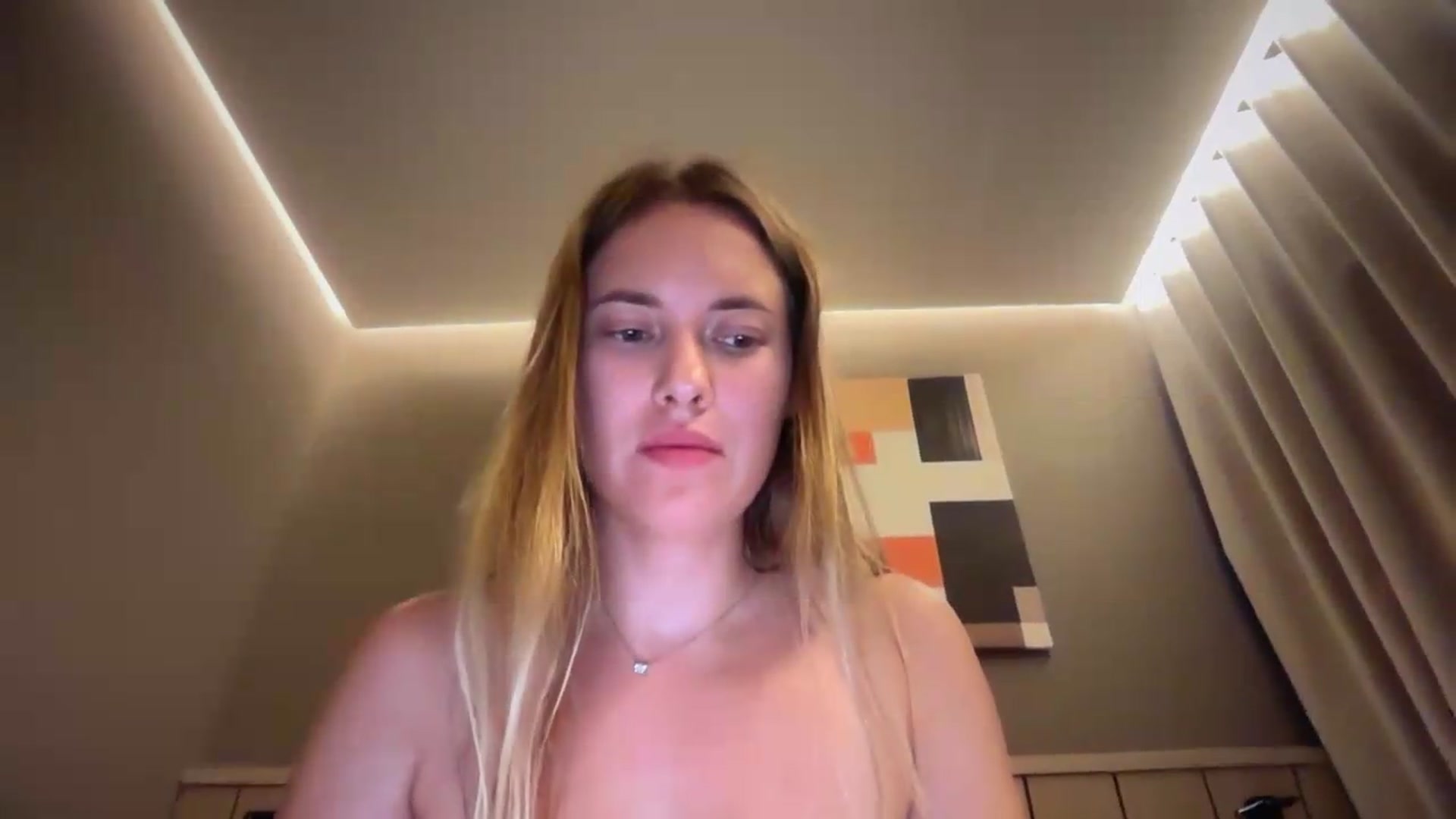 Gallery image thumbnail from SkySunFlower's myfreecams stream on, 09/07/2026, 23:20 image 15 of 20