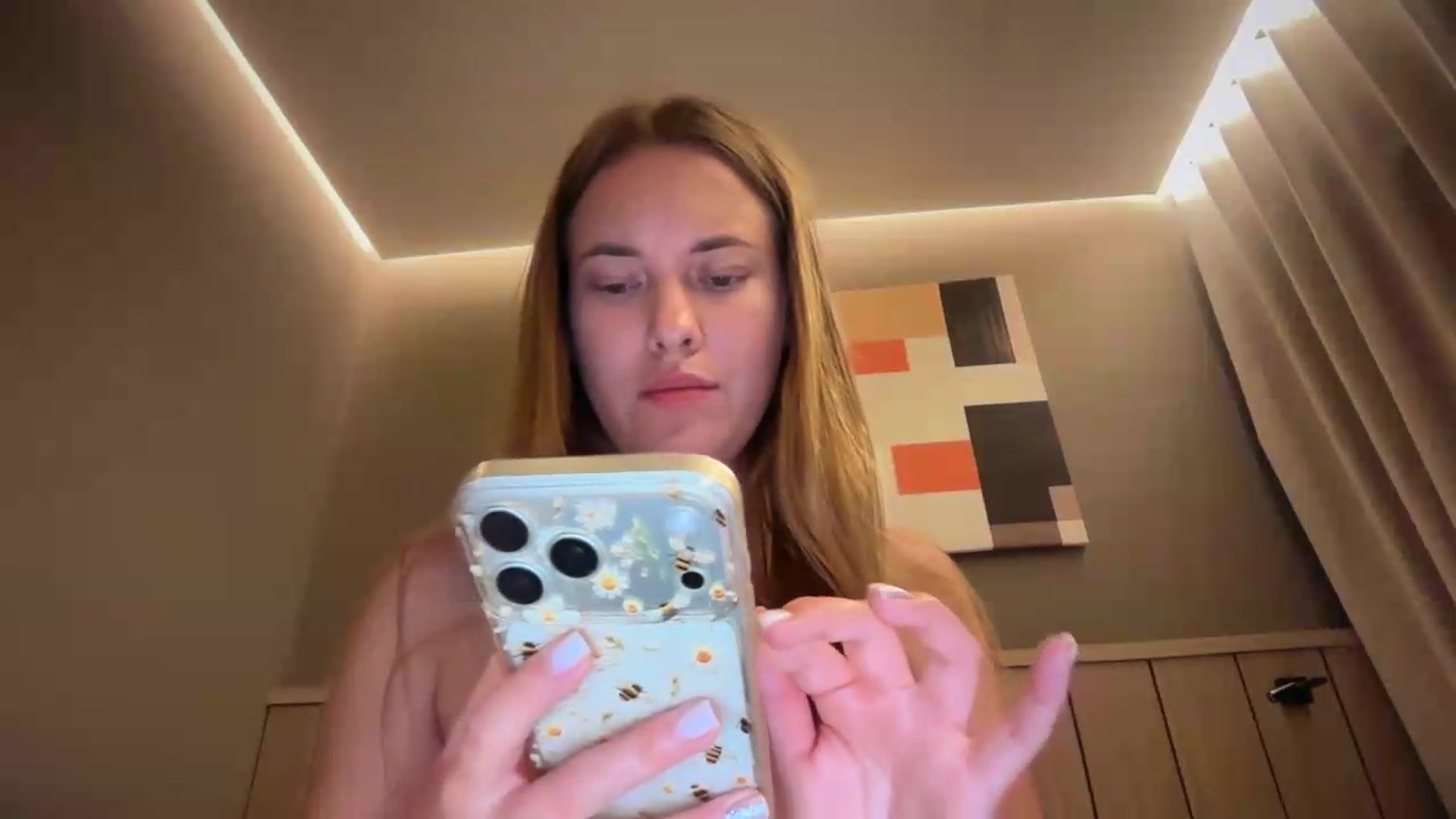 Gallery image thumbnail from SkySunFlower's myfreecams stream on, 09/07/2026, 23:20 image 3 of 20