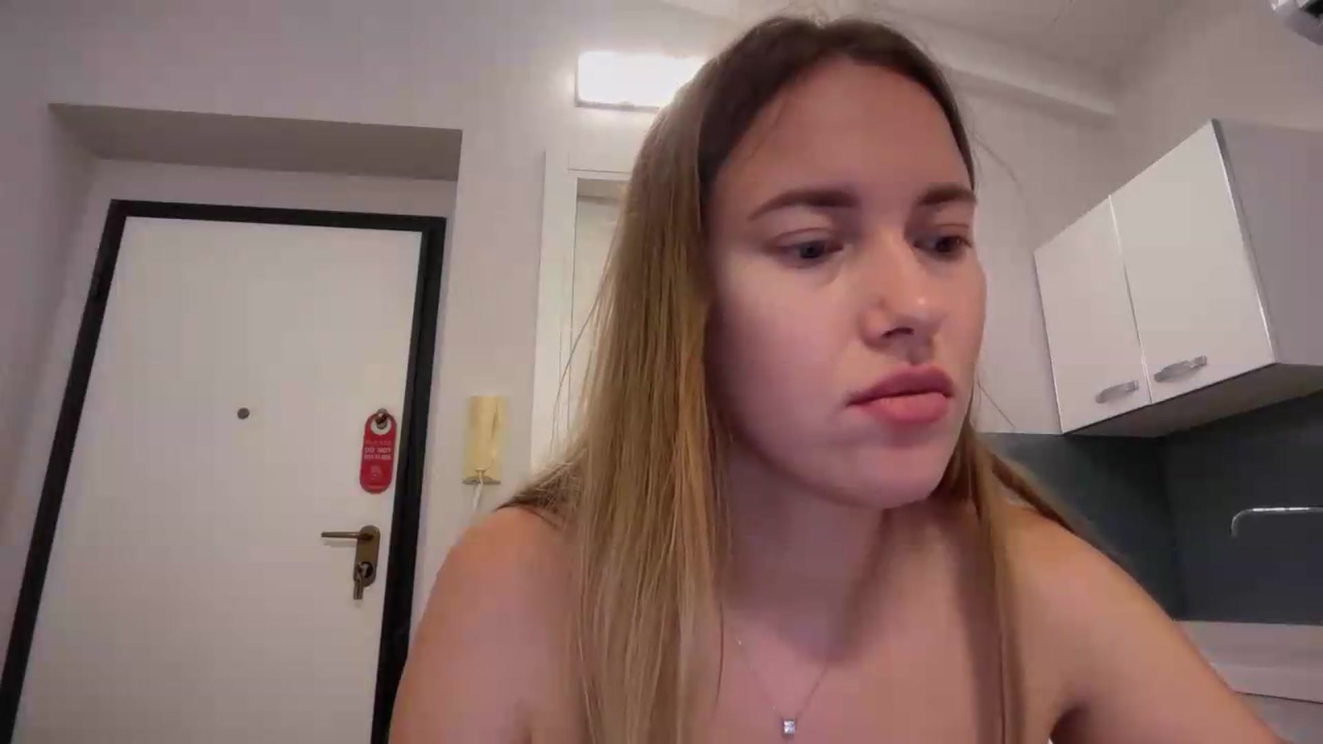 Gallery image thumbnail from SkySunFlower's myfreecams stream on, 09/10/2026, 23:34 image 2 of 20