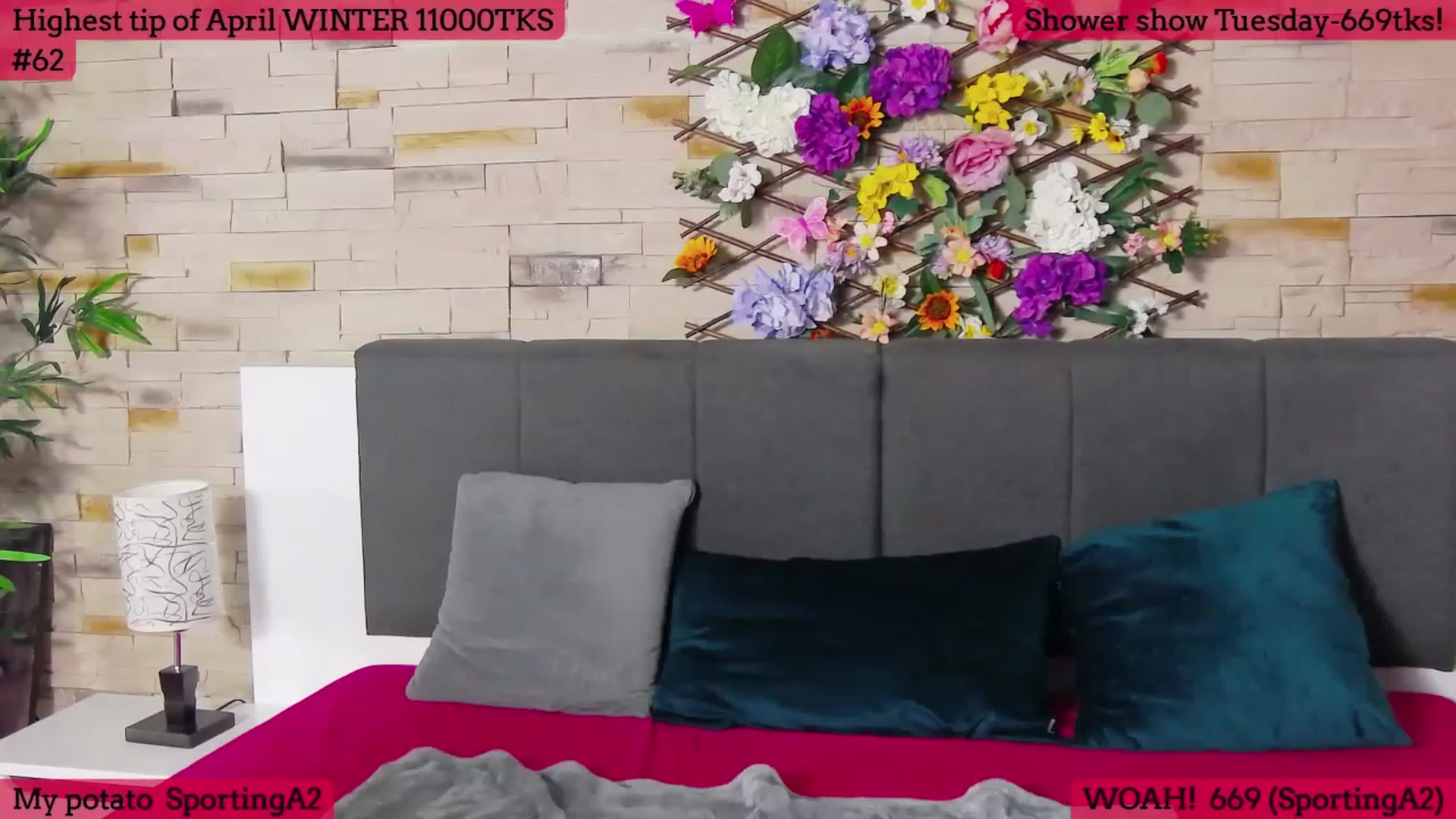 Gallery image thumbnail from SkyV_'s myfreecams stream on, 04/21/2023, 17:56 image 6 of 20