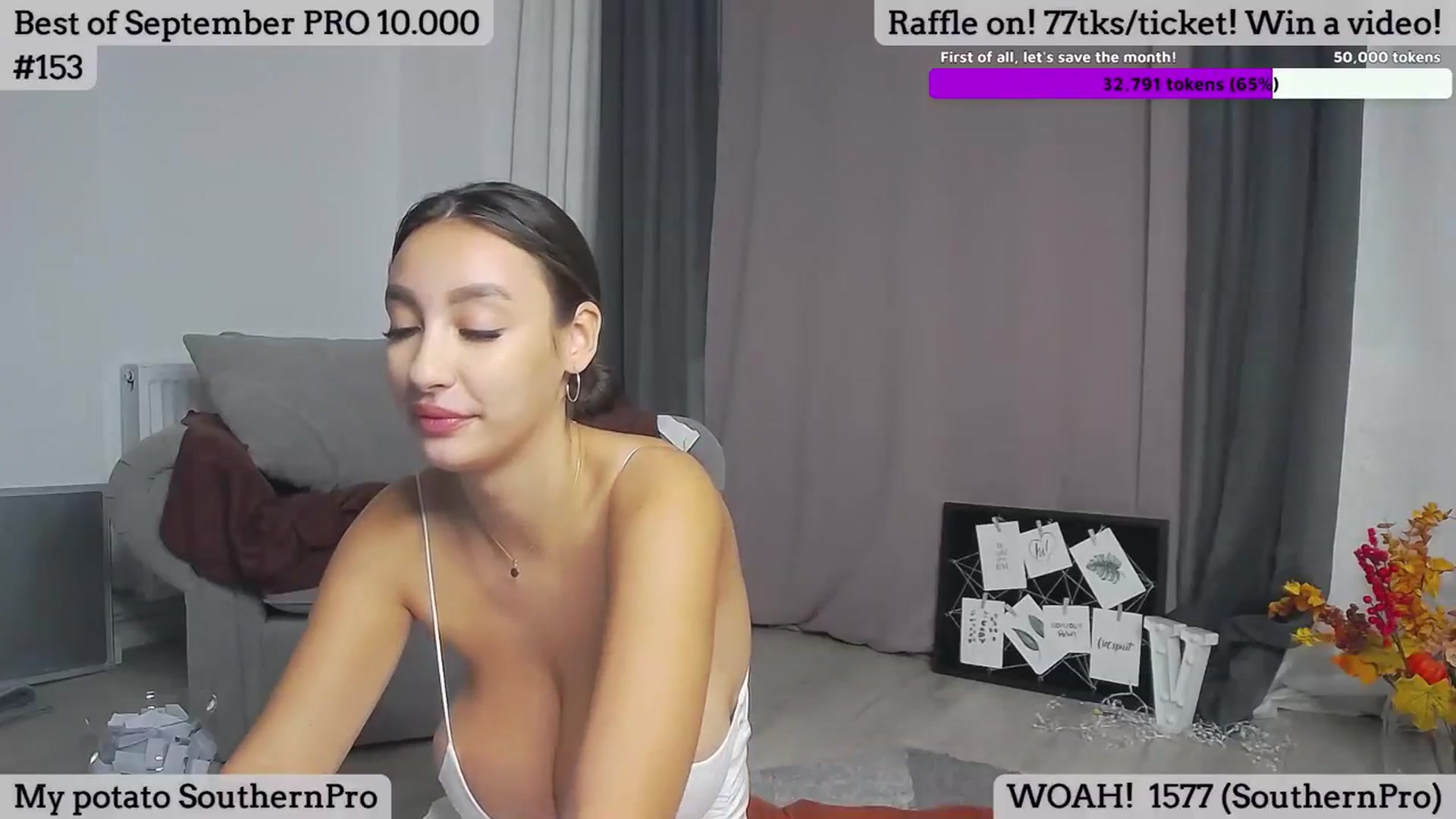Gallery image thumbnail from SkyV_'s myfreecams stream on, 09/29/2023, 18:21 image 5 of 20