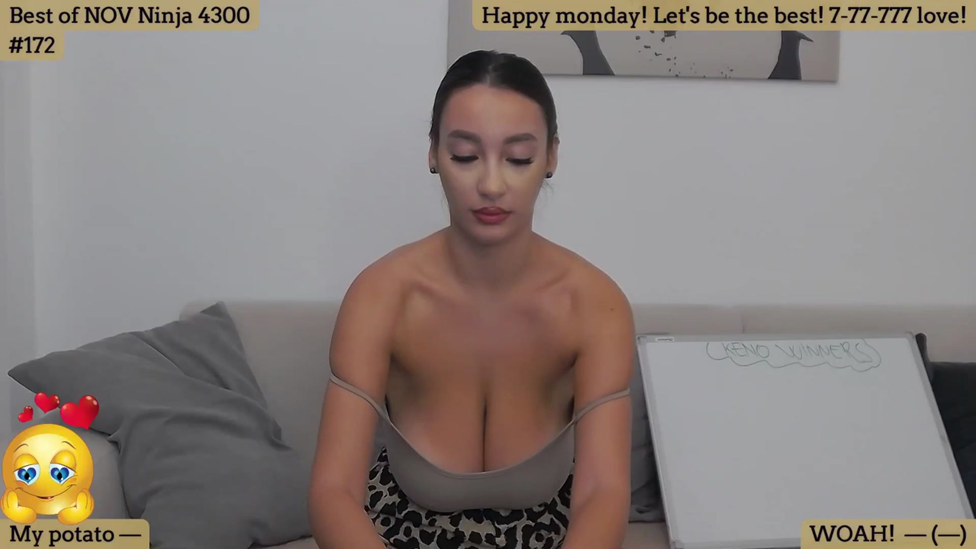 Gallery image thumbnail from SkyV_'s myfreecams stream on, 11/27/2023, 17:34 image 3 of 20