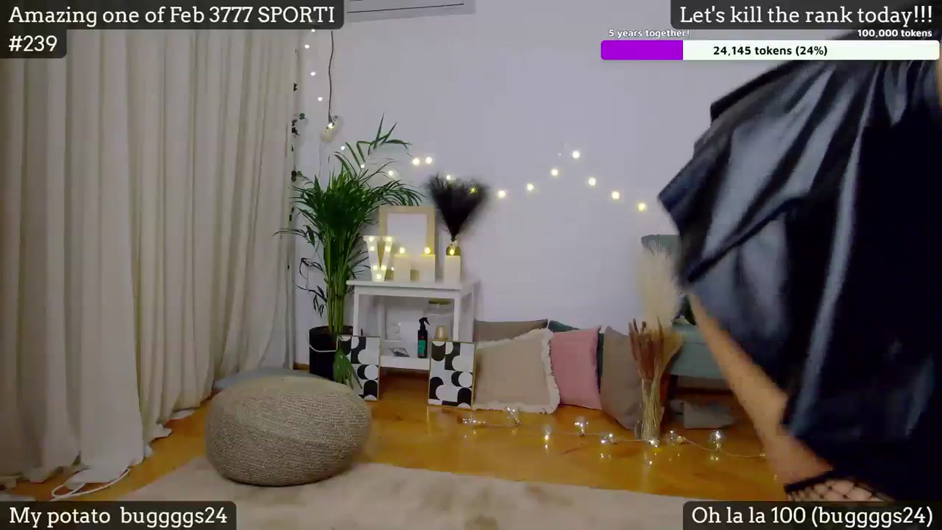 Gallery image thumbnail from SkyV_'s myfreecams stream on, 02/11/2024, 19:17 image 11 of 20