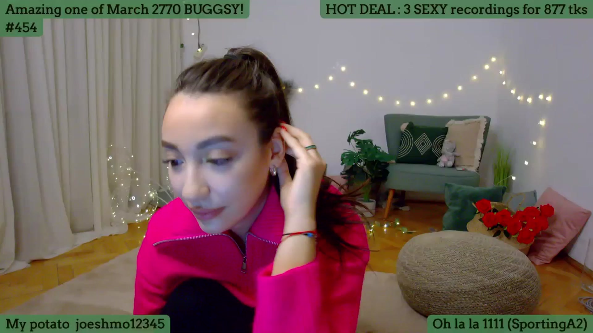 Gallery image thumbnail from SkyV_'s myfreecams stream on, 03/10/2024, 23:13 image 13 of 20