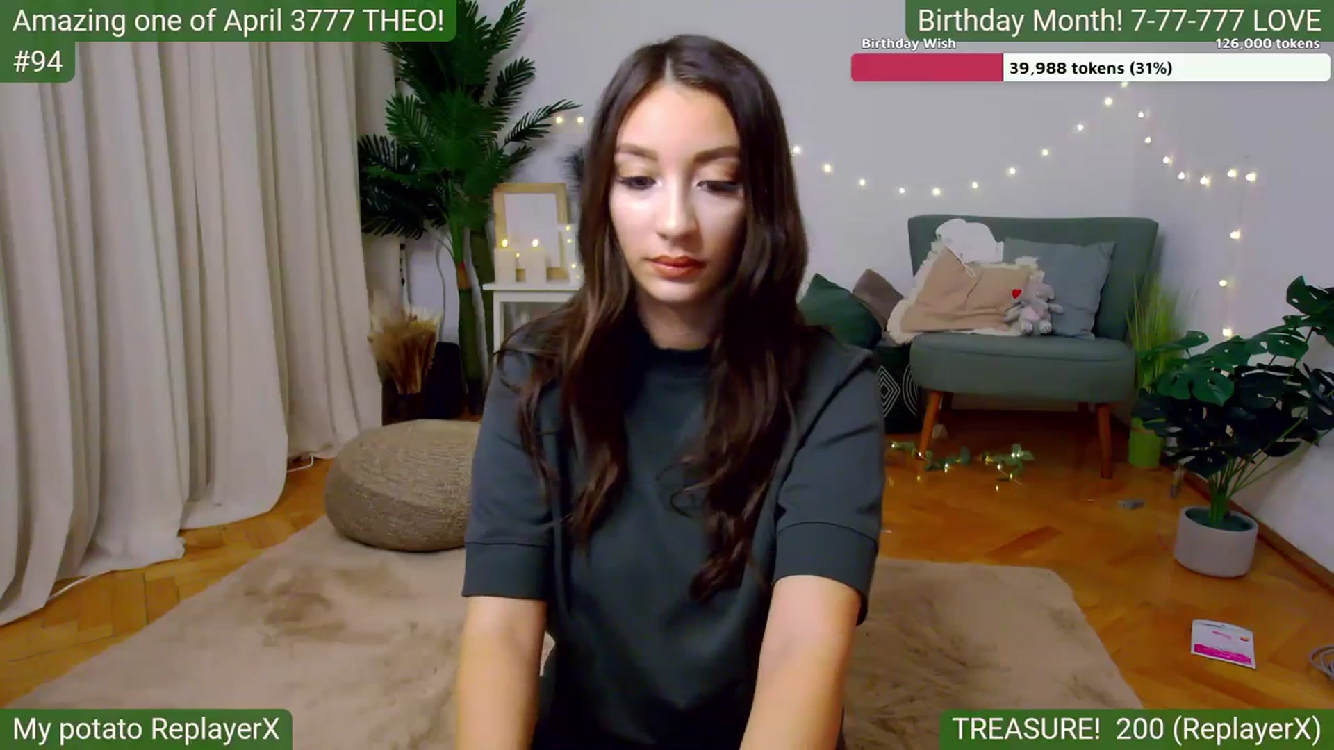 Gallery image thumbnail from SkyV_'s myfreecams stream on, 04/08/2024, 17:43 image 16 of 20
