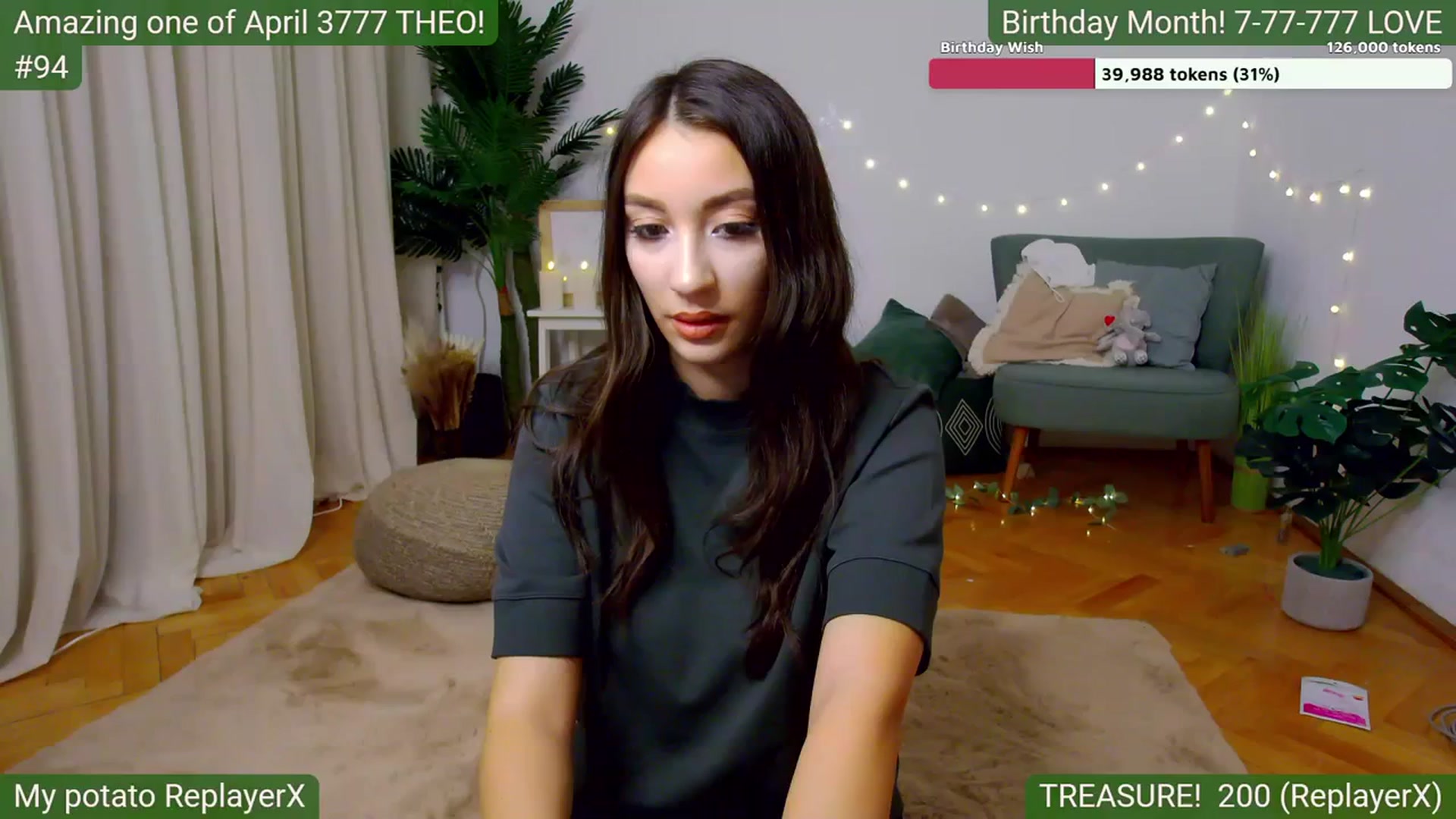 Gallery image thumbnail from SkyV_'s myfreecams stream on, 04/08/2024, 17:43 image 17 of 20