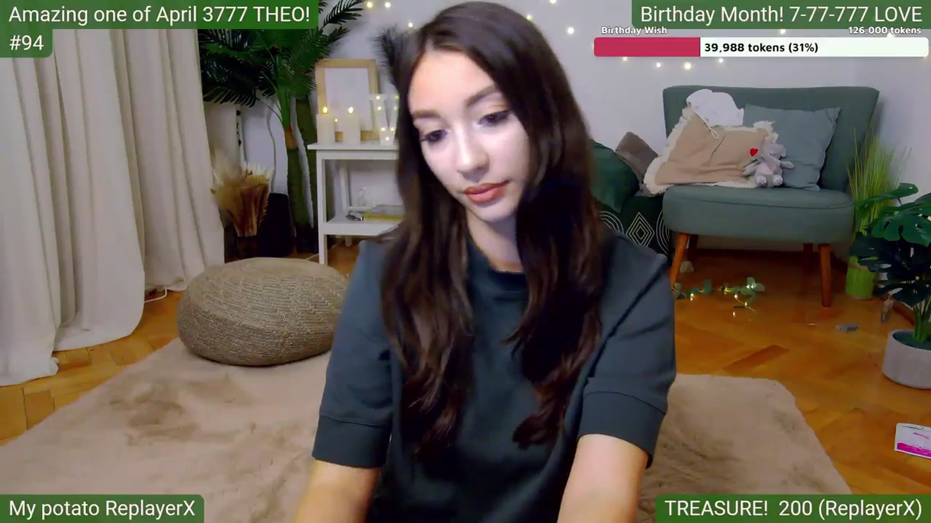 Gallery image thumbnail from SkyV_'s myfreecams stream on, 04/08/2024, 17:43 image 4 of 20