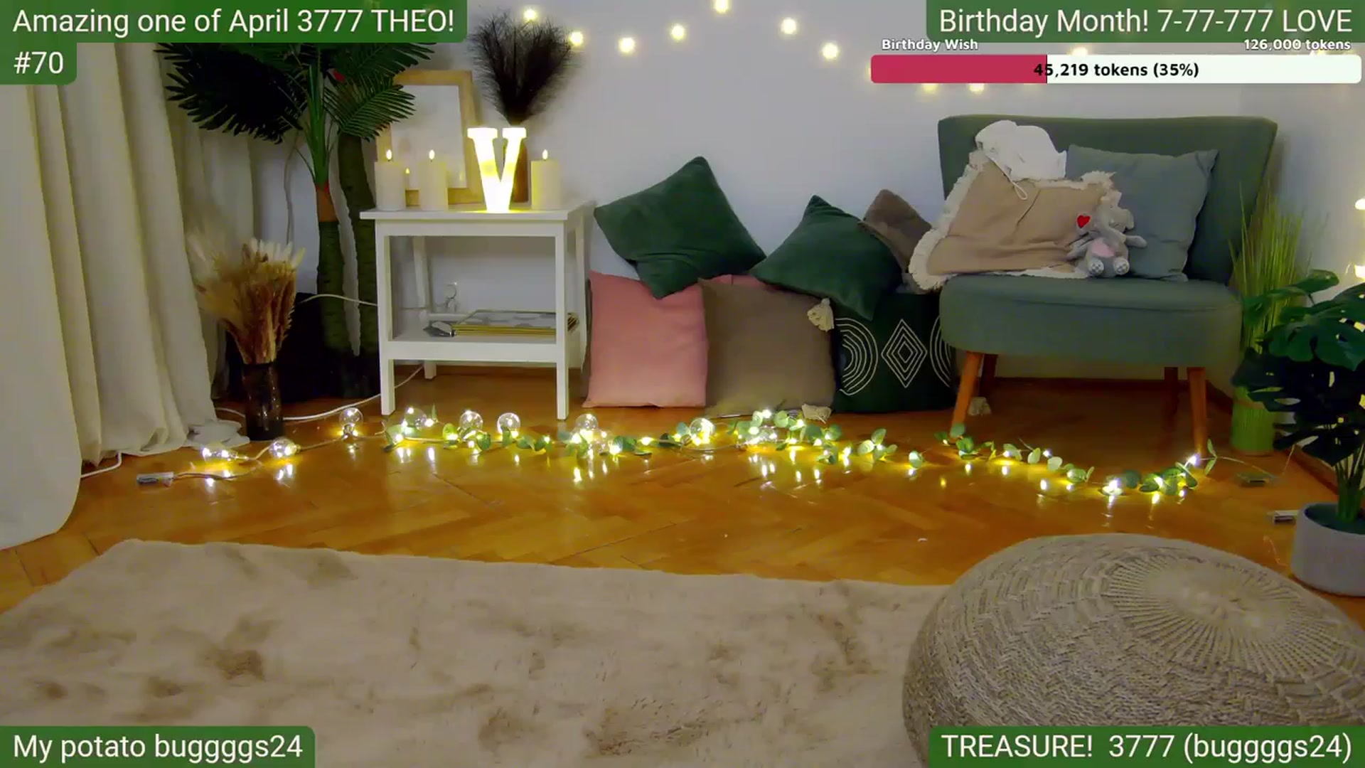 Gallery image thumbnail from SkyV_'s myfreecams stream on, 04/08/2024, 21:53 image 7 of 20