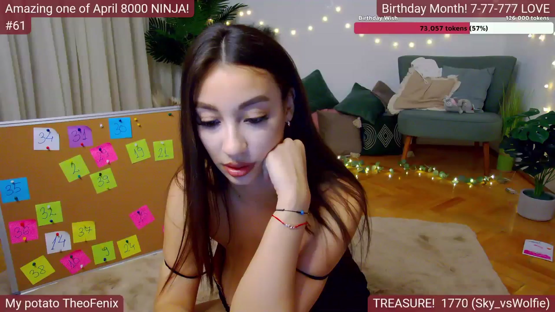 Gallery image thumbnail from SkyV_'s myfreecams stream on, 04/11/2024, 21:32 image 15 of 20