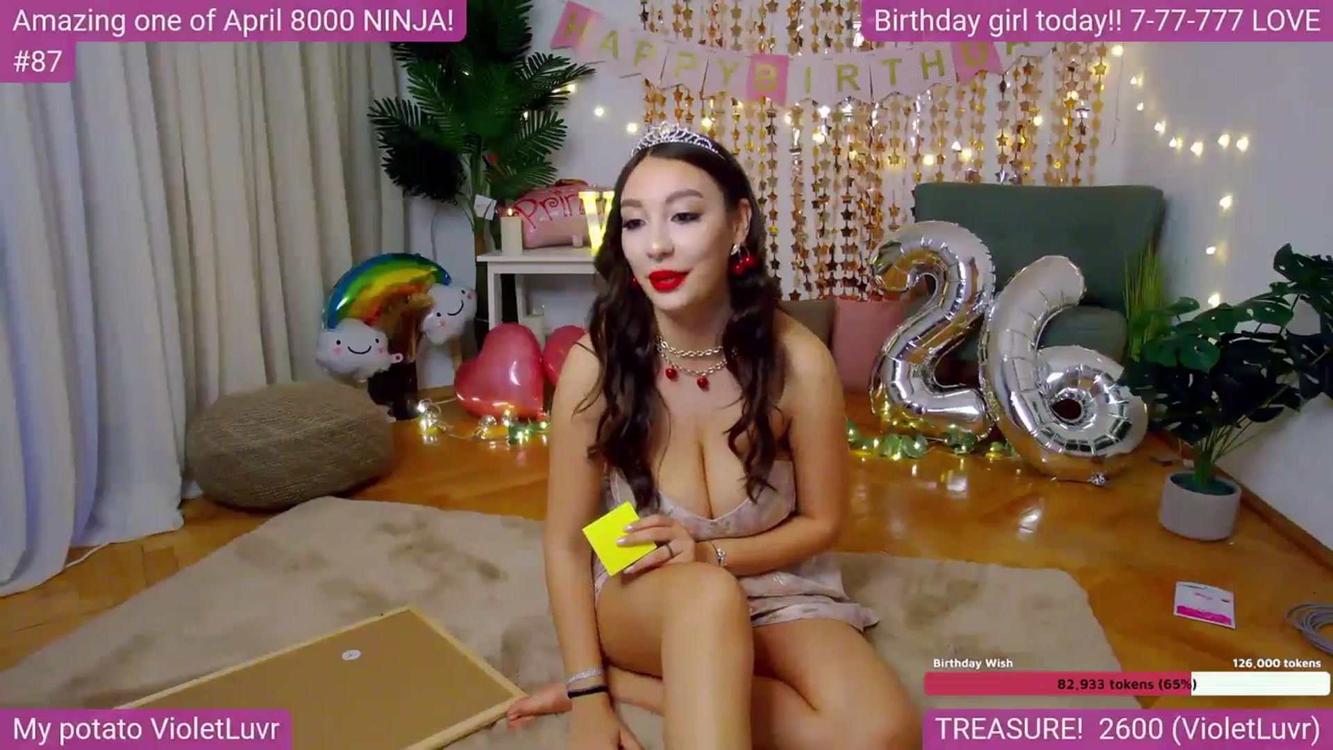 Gallery image thumbnail from SkyV_'s myfreecams stream on, 04/14/2024, 19:08 image 2 of 20