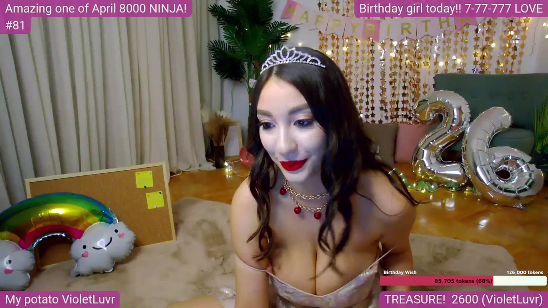 Gallery image thumbnail from SkyV_'s myfreecams stream on, 04/14/2024, 19:08 image 10 of 20
