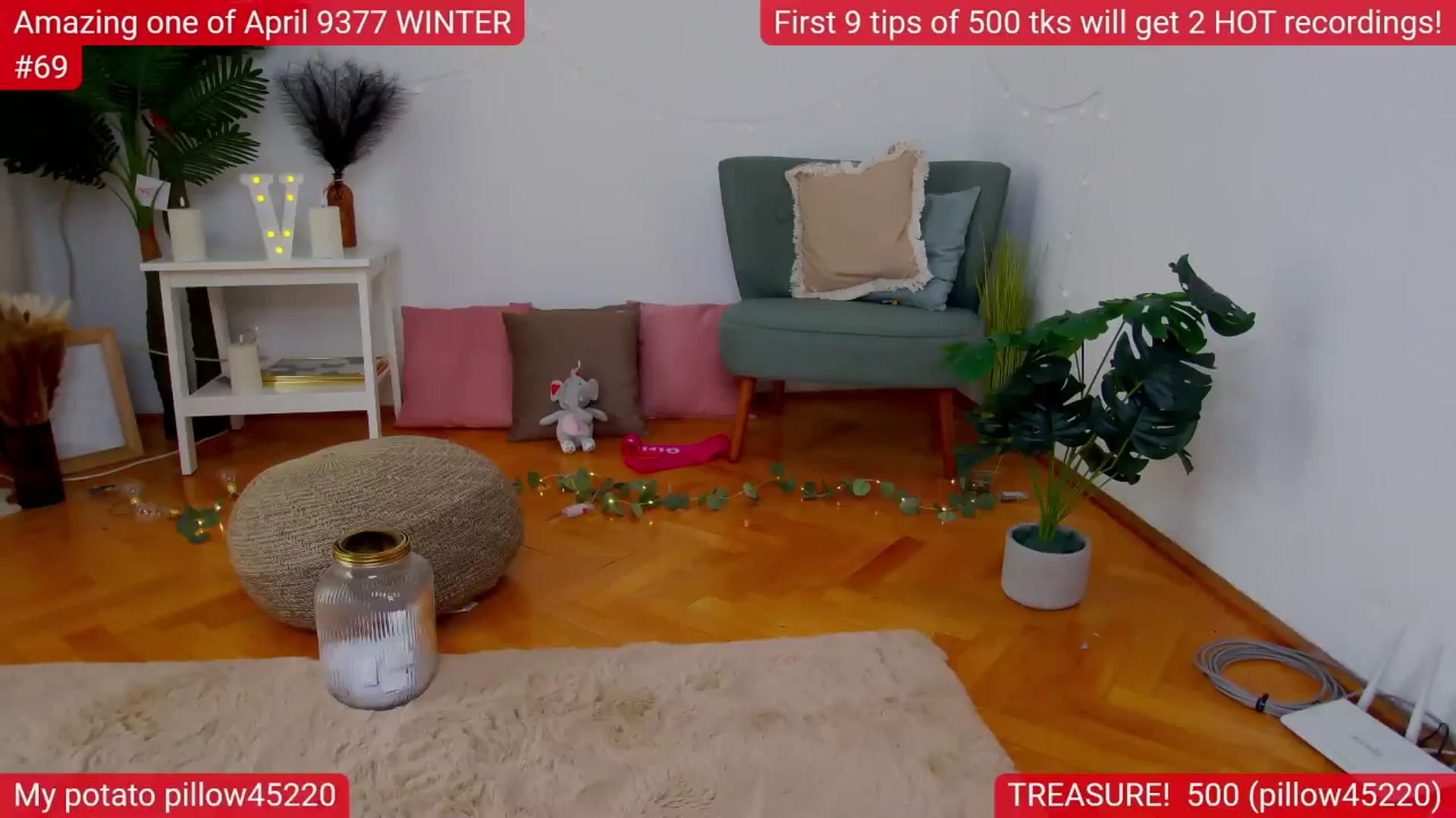 Gallery image thumbnail from SkyV_'s myfreecams stream on, 04/26/2024, 15:52 image 6 of 20