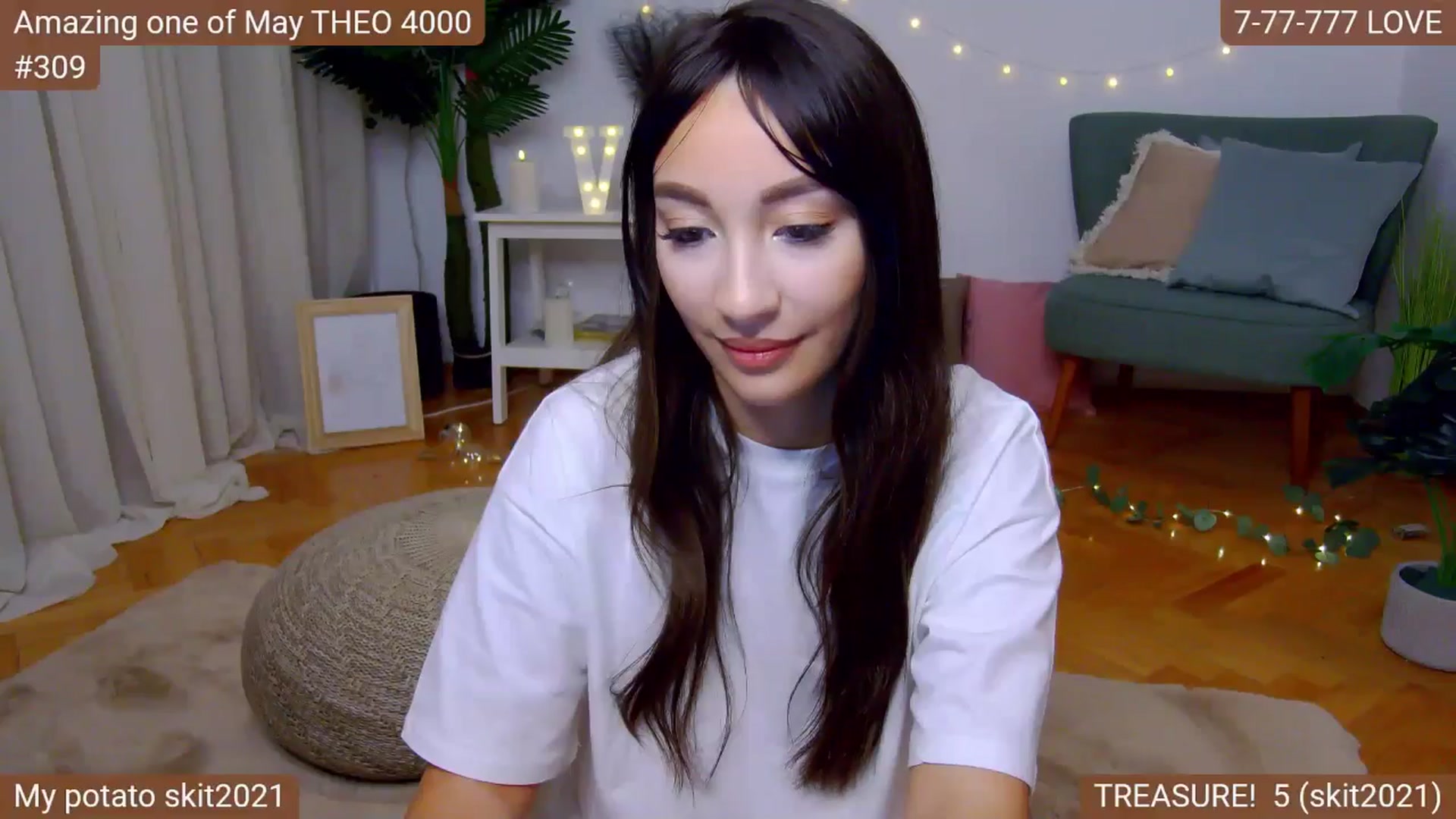 Gallery image thumbnail from SkyV_'s myfreecams stream on, 05/12/2024, 19:18 image 18 of 20