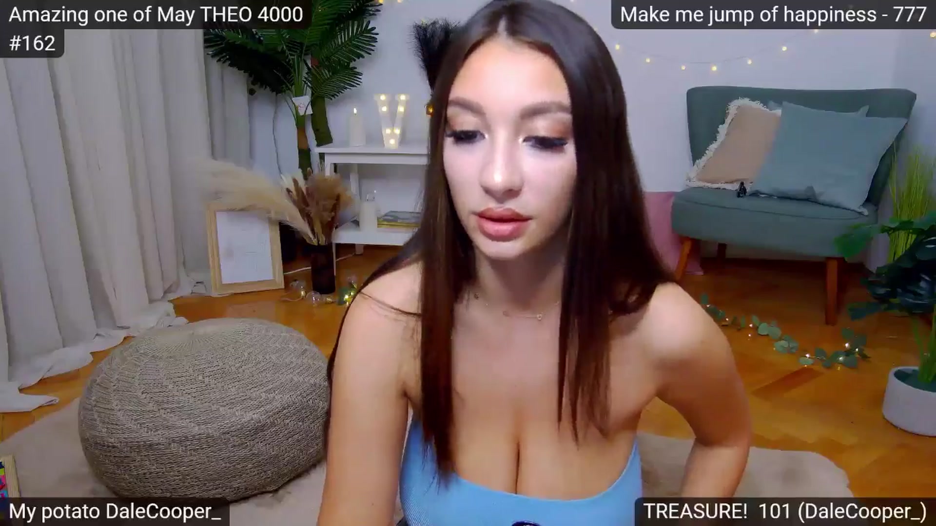 Gallery image thumbnail from SkyV_'s myfreecams stream on, 05/15/2024, 19:16 image 2 of 20