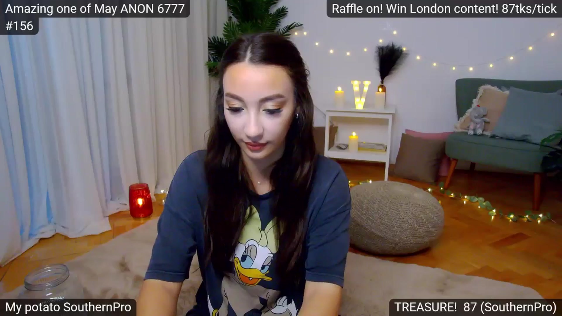 Gallery image thumbnail from SkyV_'s myfreecams stream on, 05/23/2024, 18:25 image 8 of 20