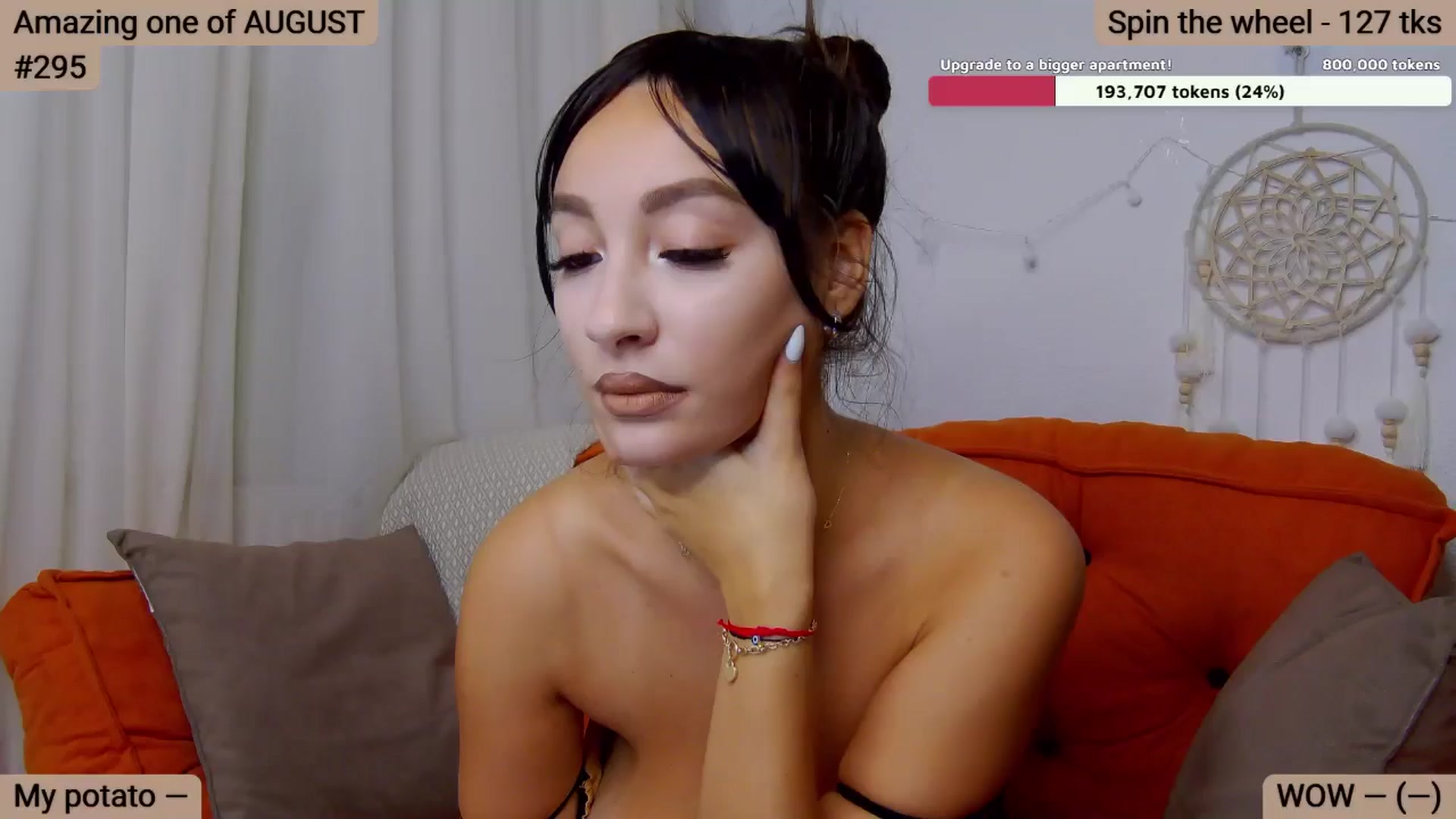Gallery image thumbnail from SkyV_'s myfreecams stream on, 08/05/2024, 15:27 image 19 of 20