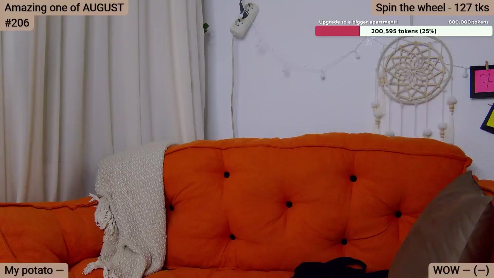 Gallery image thumbnail from SkyV_'s myfreecams stream on, 08/08/2024, 17:27 image 15 of 20