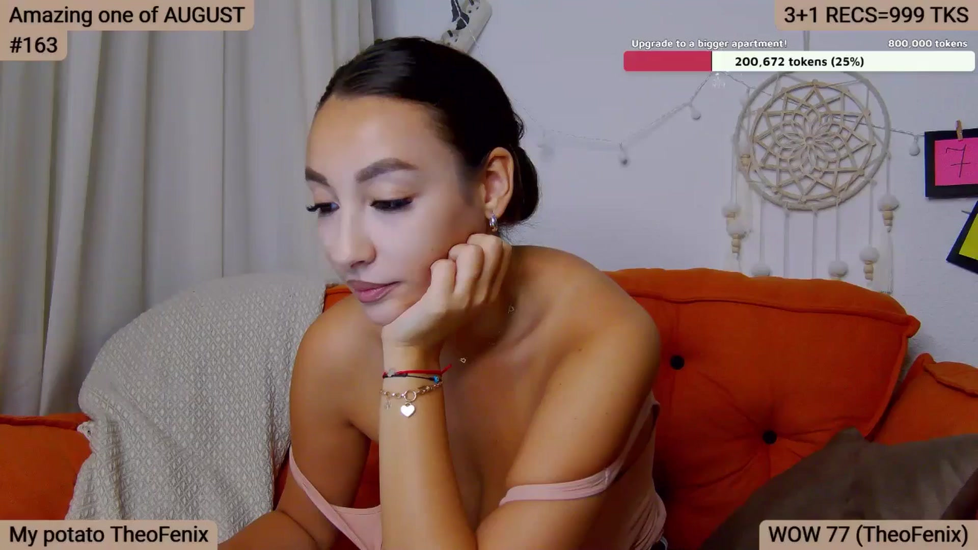 Gallery image thumbnail from SkyV_'s myfreecams stream on, 08/08/2024, 20:13 image 12 of 20