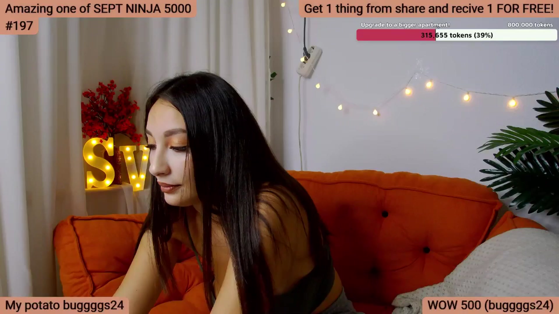 Gallery image thumbnail from SkyV_'s myfreecams stream on, 09/19/2024, 17:36 image 9 of 20