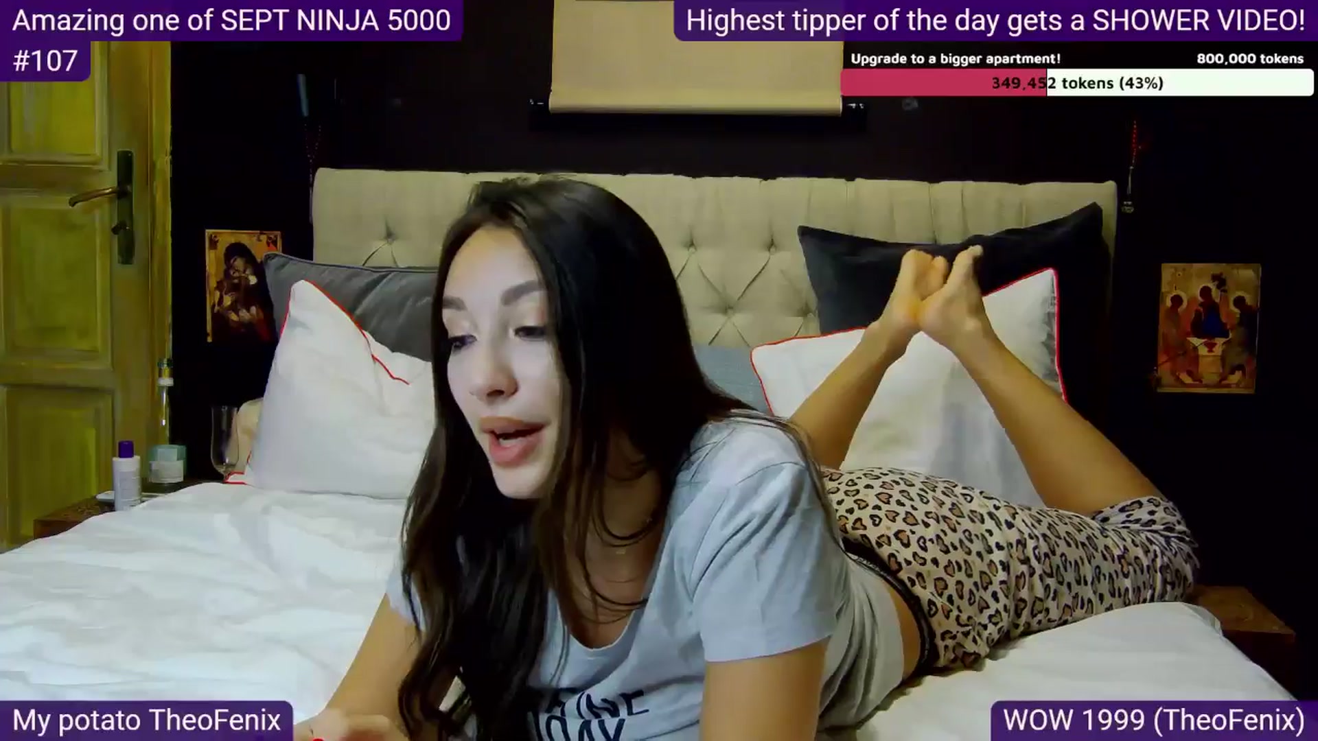 Gallery image thumbnail from SkyV_'s myfreecams stream on, 09/22/2024, 22:45 image 13 of 20