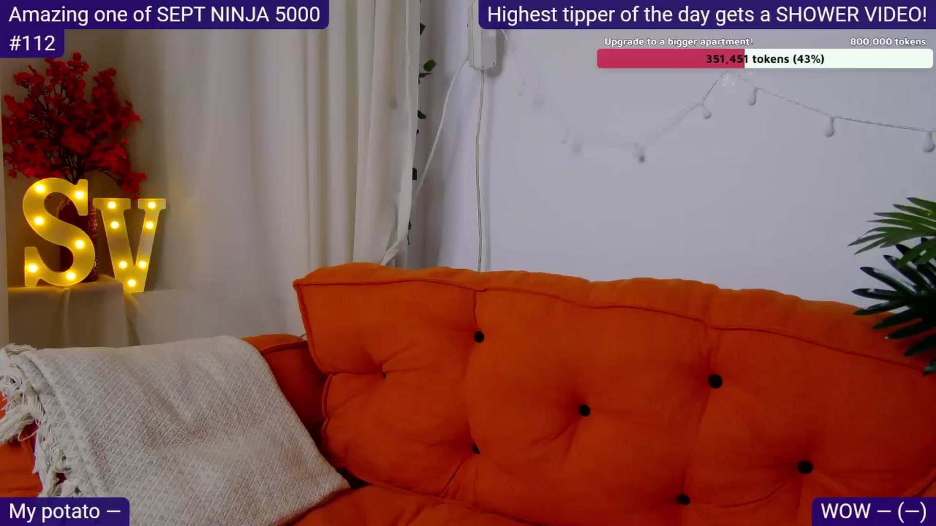 Gallery image thumbnail from SkyV_'s myfreecams stream on, 09/24/2024, 17:16 image 1 of 20