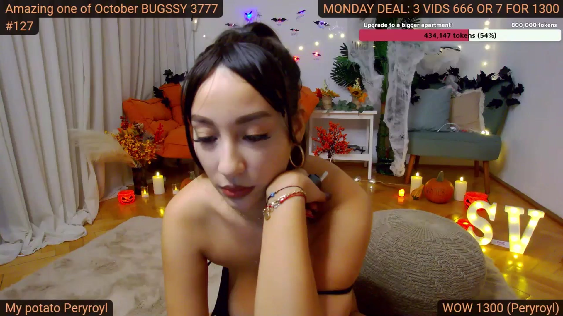 Gallery image thumbnail from SkyV_'s myfreecams stream on, 10/14/2024, 20:07 image 6 of 20
