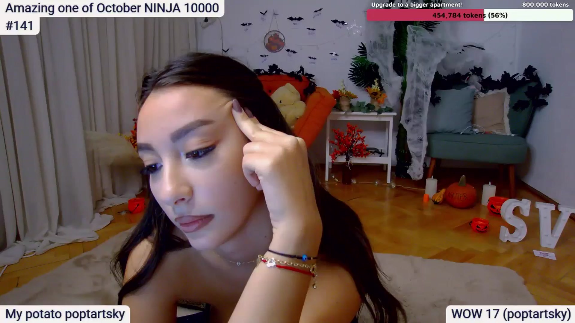 Gallery image thumbnail from SkyV_'s myfreecams stream on, 10/21/2024, 18:11 image 5 of 20