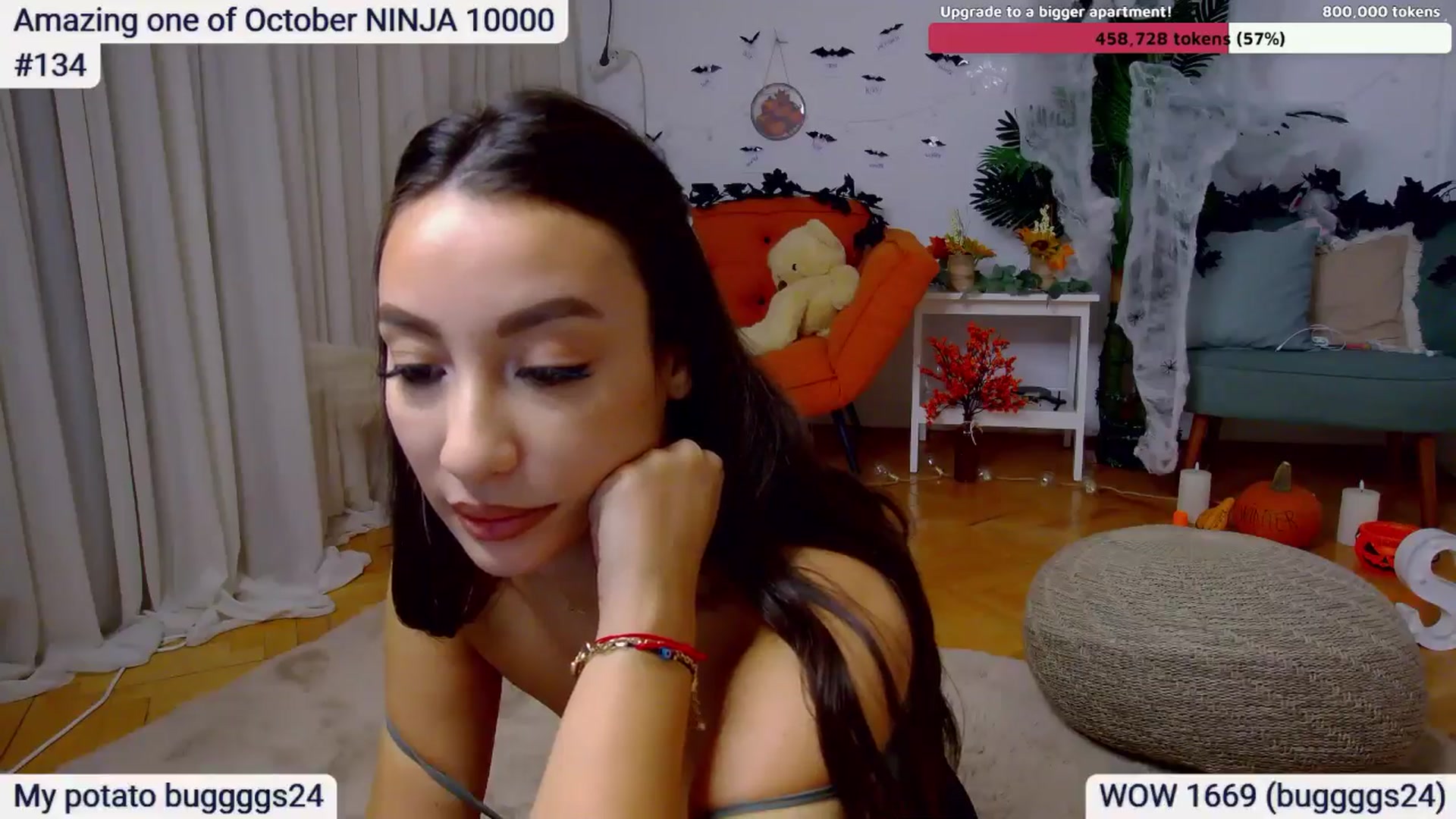 Gallery image thumbnail from SkyV_'s myfreecams stream on, 10/21/2024, 20:41 image 9 of 20