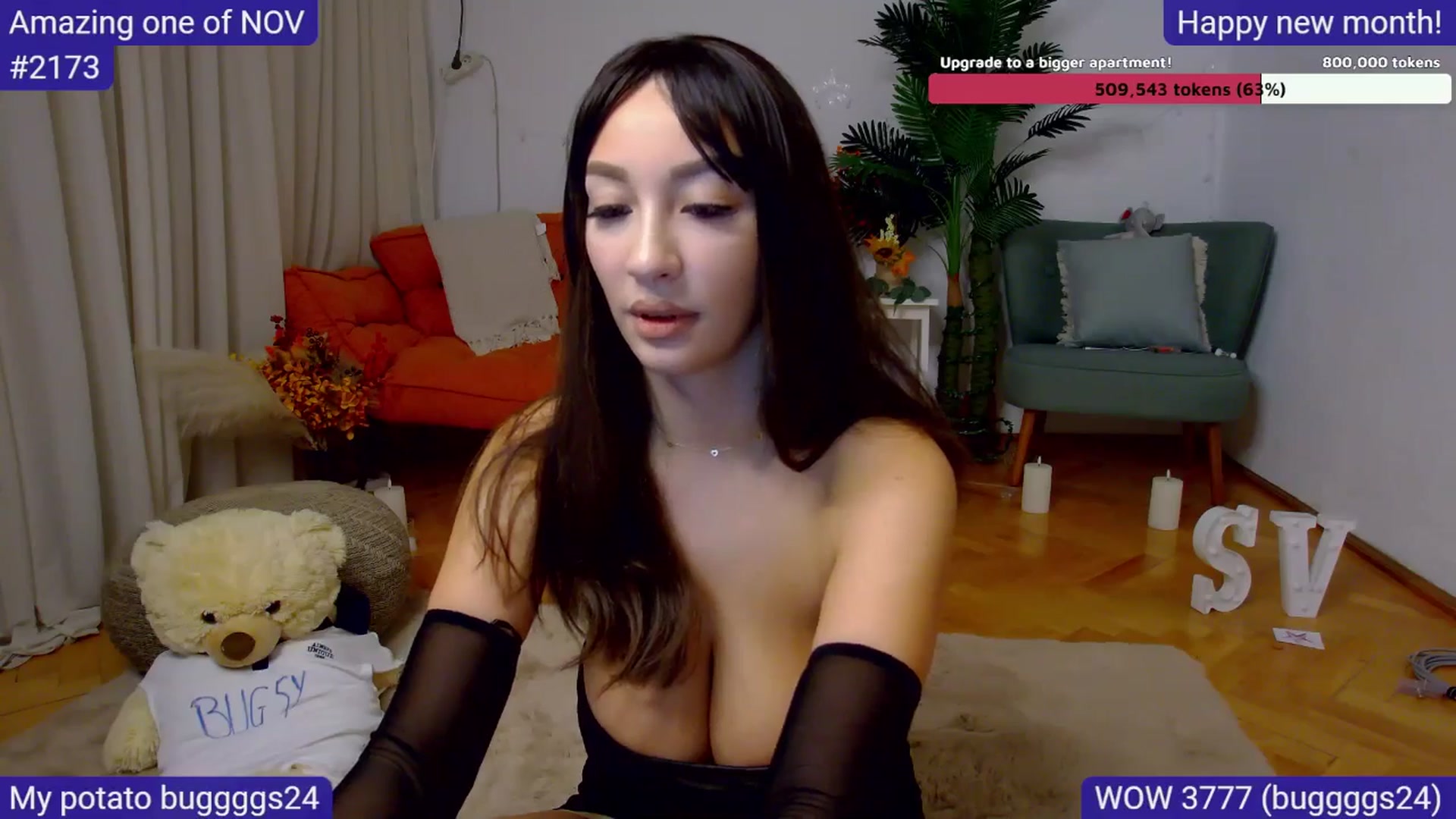 Gallery image thumbnail from SkyV_'s myfreecams stream on, 11/05/2024, 18:37 image 12 of 20