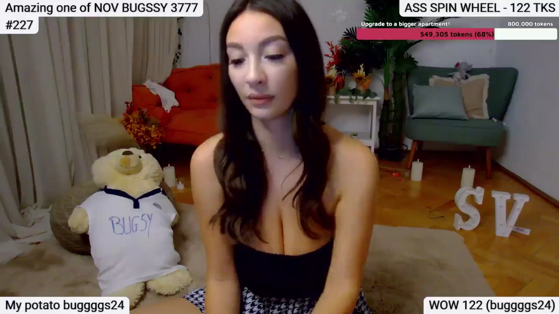 Gallery image thumbnail from SkyV_'s myfreecams stream on, 11/15/2024, 19:26 image 18 of 20