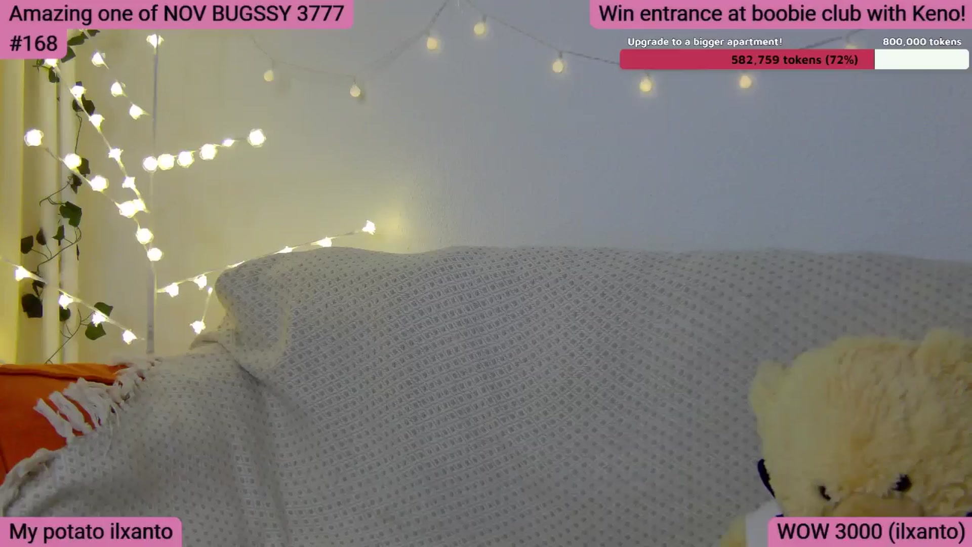 Gallery image thumbnail from SkyV_'s myfreecams stream on, 11/25/2024, 21:08 image 19 of 20