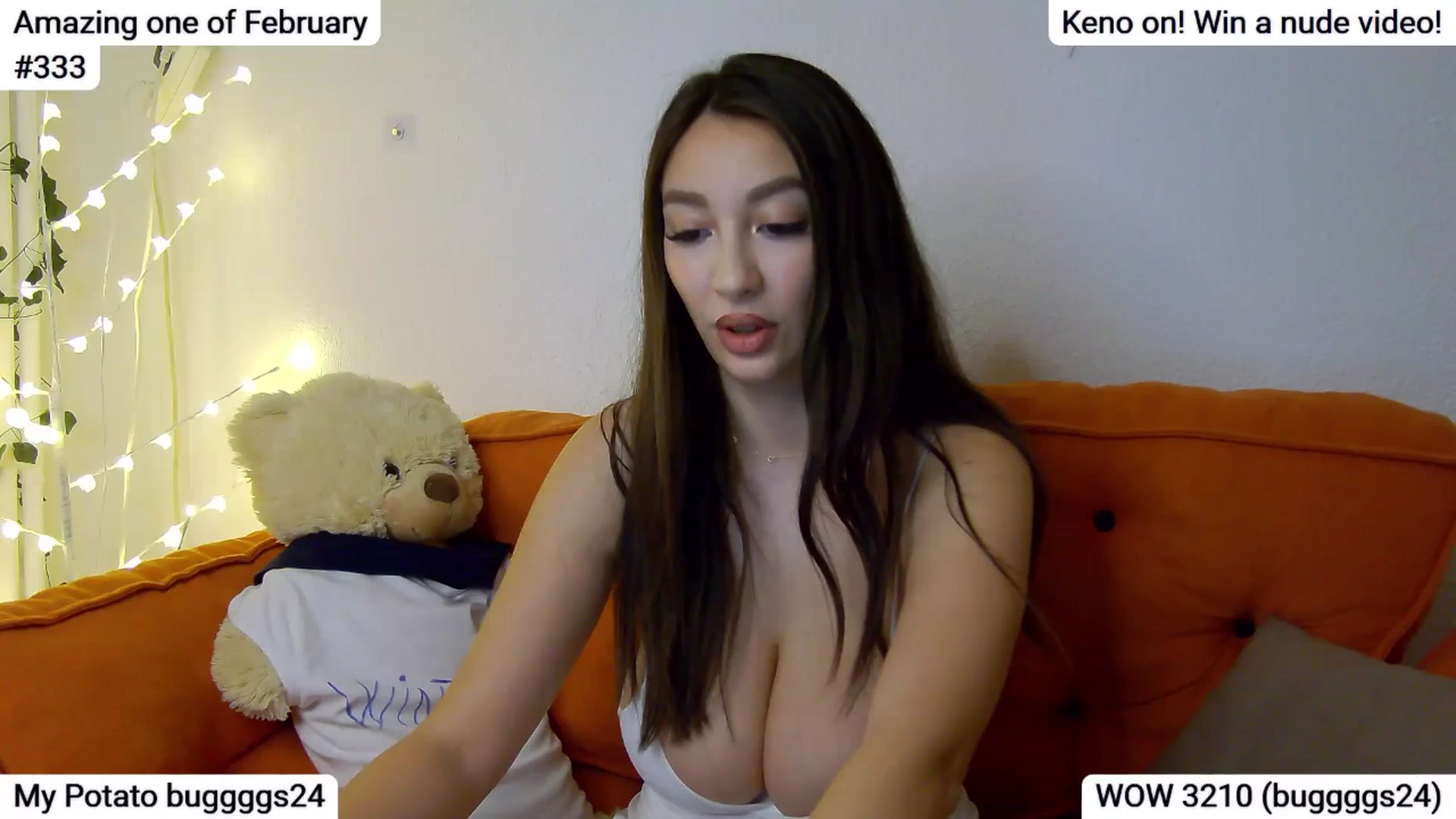Gallery image thumbnail from SkyV_'s myfreecams stream on, 02/03/2025, 19:52 image 15 of 20