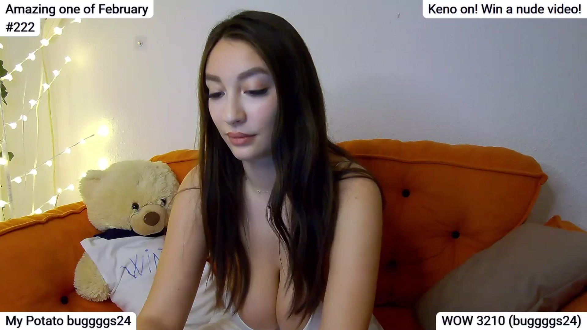 Gallery image thumbnail from SkyV_'s myfreecams stream on, 02/03/2025, 21:44 image 4 of 20