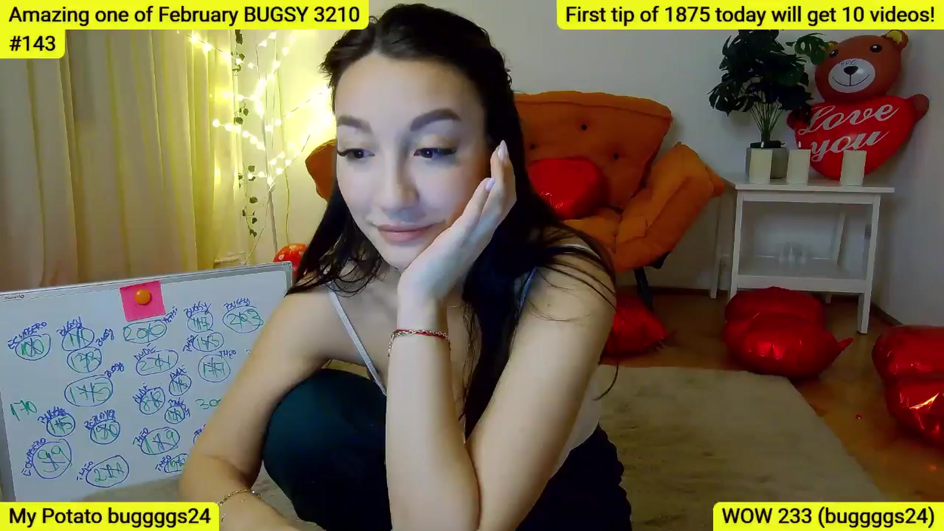 Gallery image thumbnail from SkyV_'s myfreecams stream on, 02/19/2025, 21:22 image 16 of 20