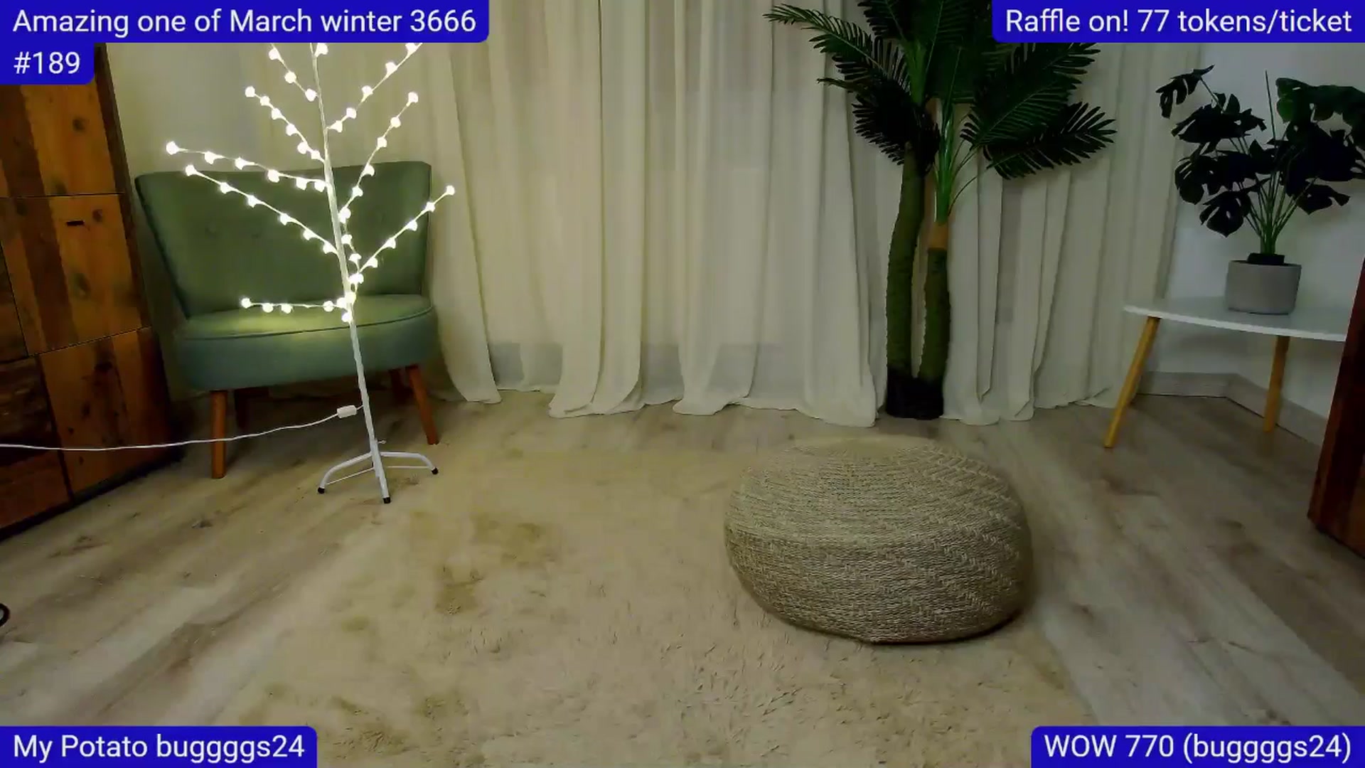 Gallery image thumbnail from SkyV_'s myfreecams stream on, 03/21/2025, 20:25 image 3 of 20