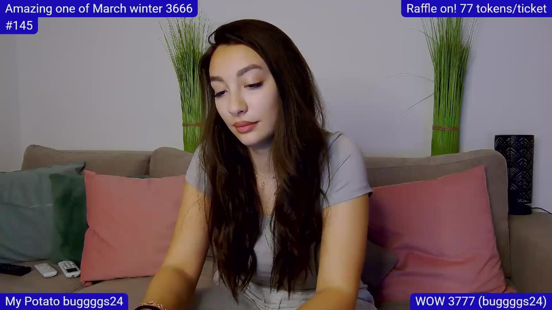 Gallery image thumbnail from SkyV_'s myfreecams stream on, 03/23/2025, 22:14 image 14 of 20