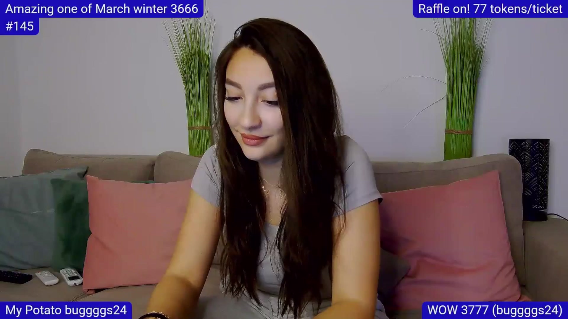 Gallery image thumbnail from SkyV_'s myfreecams stream on, 03/23/2025, 22:14 image 13 of 20