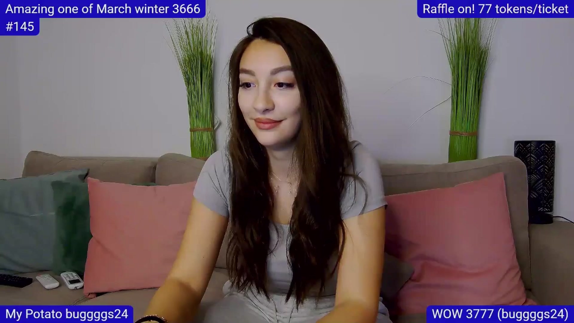 Gallery image thumbnail from SkyV_'s myfreecams stream on, 03/23/2025, 22:14 image 4 of 20