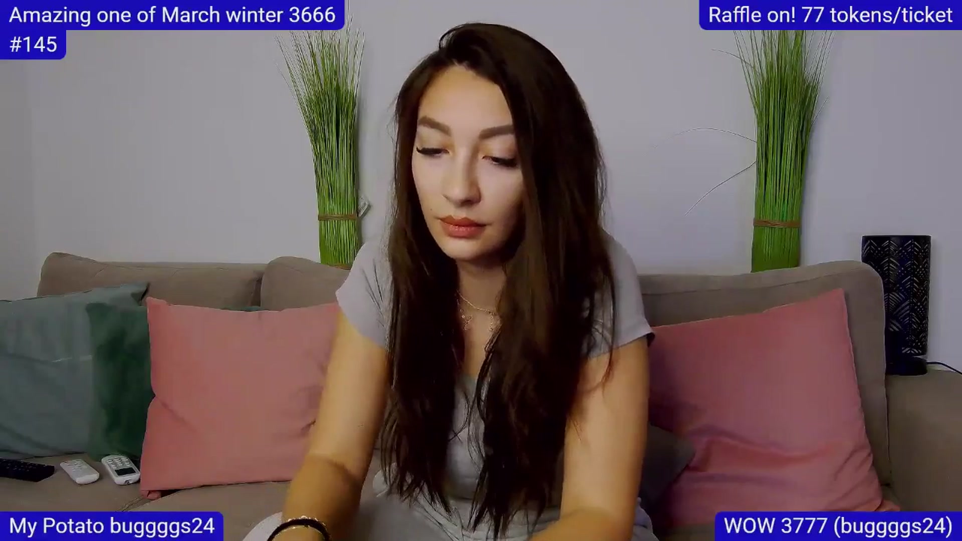 Gallery image thumbnail from SkyV_'s myfreecams stream on, 03/23/2025, 22:14 image 8 of 20