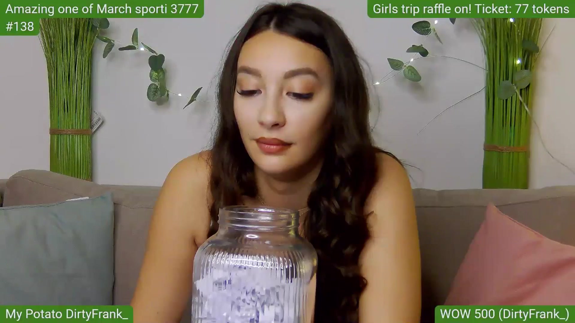 Gallery image thumbnail from SkyV_'s myfreecams stream on, 03/30/2025, 21:32 image 2 of 20