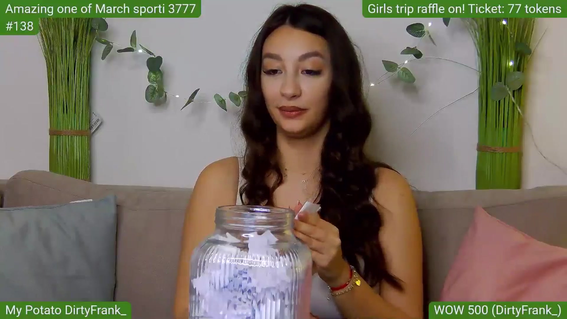 Gallery image thumbnail from SkyV_'s myfreecams stream on, 03/30/2025, 21:32 image 6 of 20