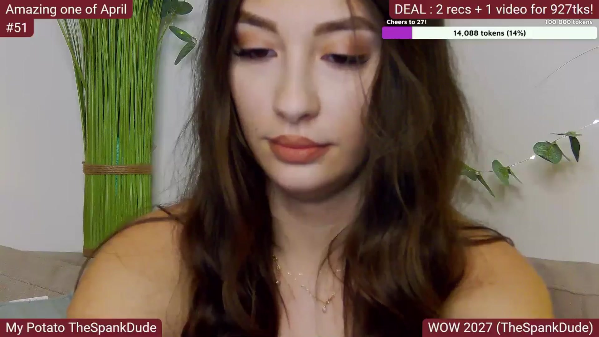 Gallery image thumbnail from SkyV_'s myfreecams stream on, 04/02/2025, 19:14 image 16 of 20