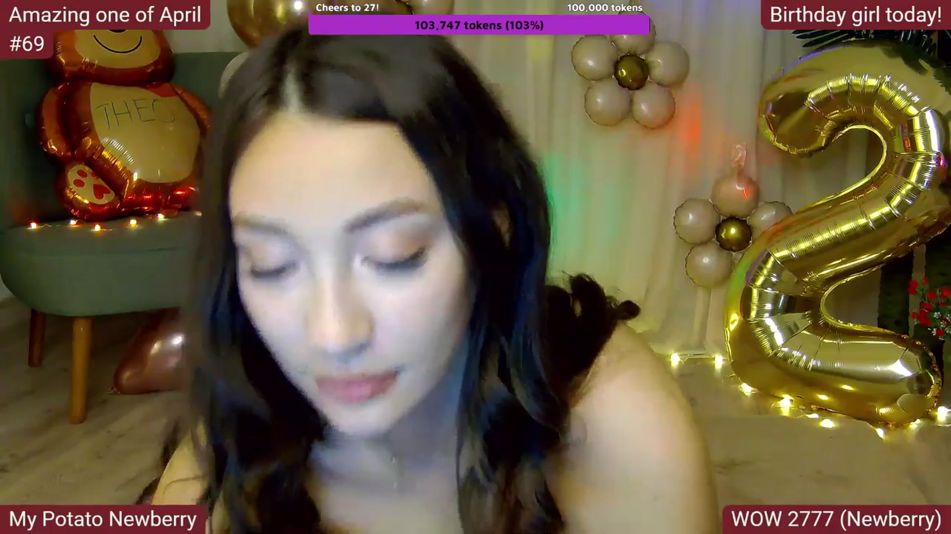 Gallery image thumbnail from SkyV_'s myfreecams stream on, 04/13/2025, 22:27 image 14 of 20