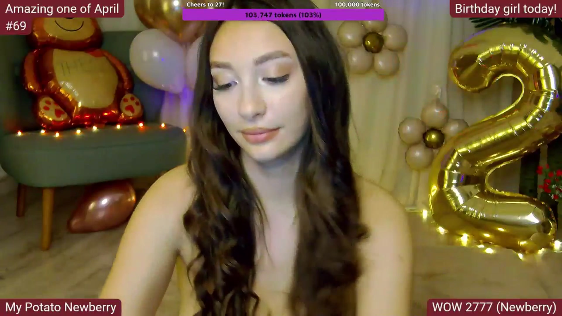 Gallery image thumbnail from SkyV_'s myfreecams stream on, 04/13/2025, 22:27 image 7 of 20