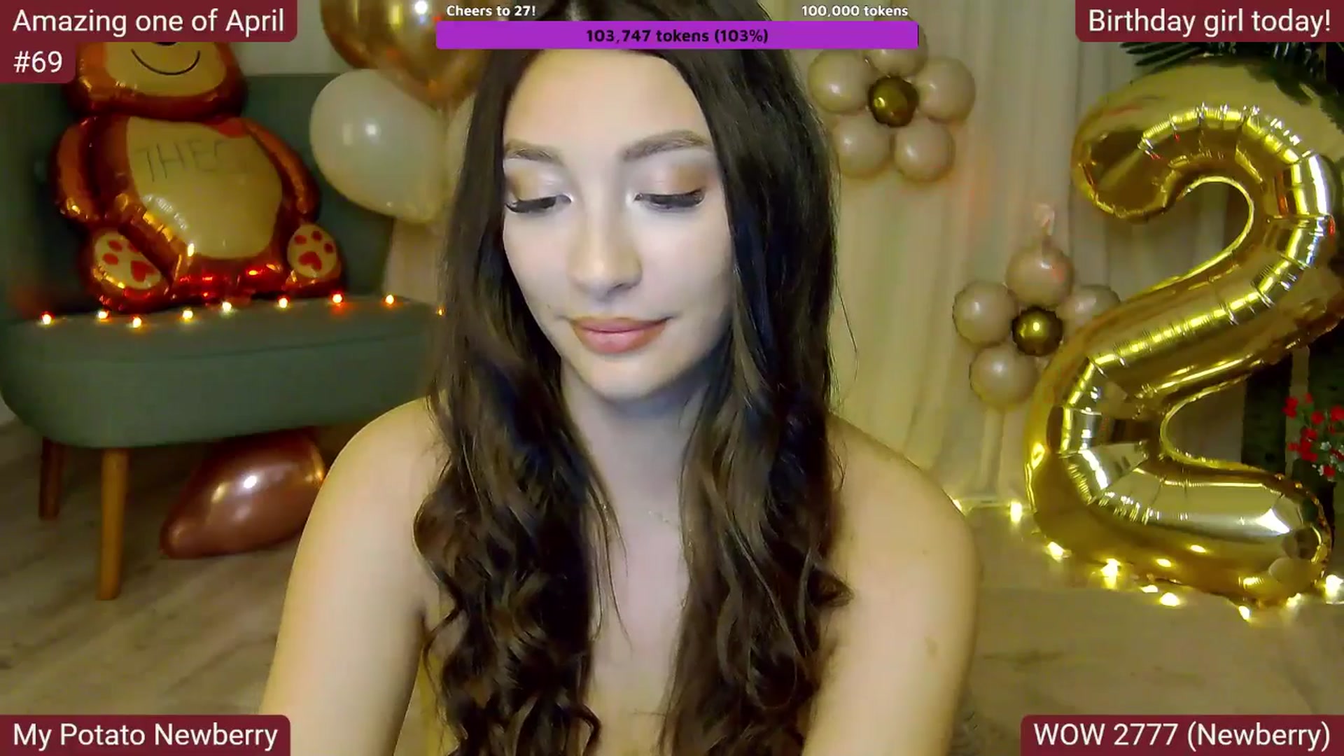 Gallery image thumbnail from SkyV_'s myfreecams stream on, 04/13/2025, 22:27 image 8 of 20