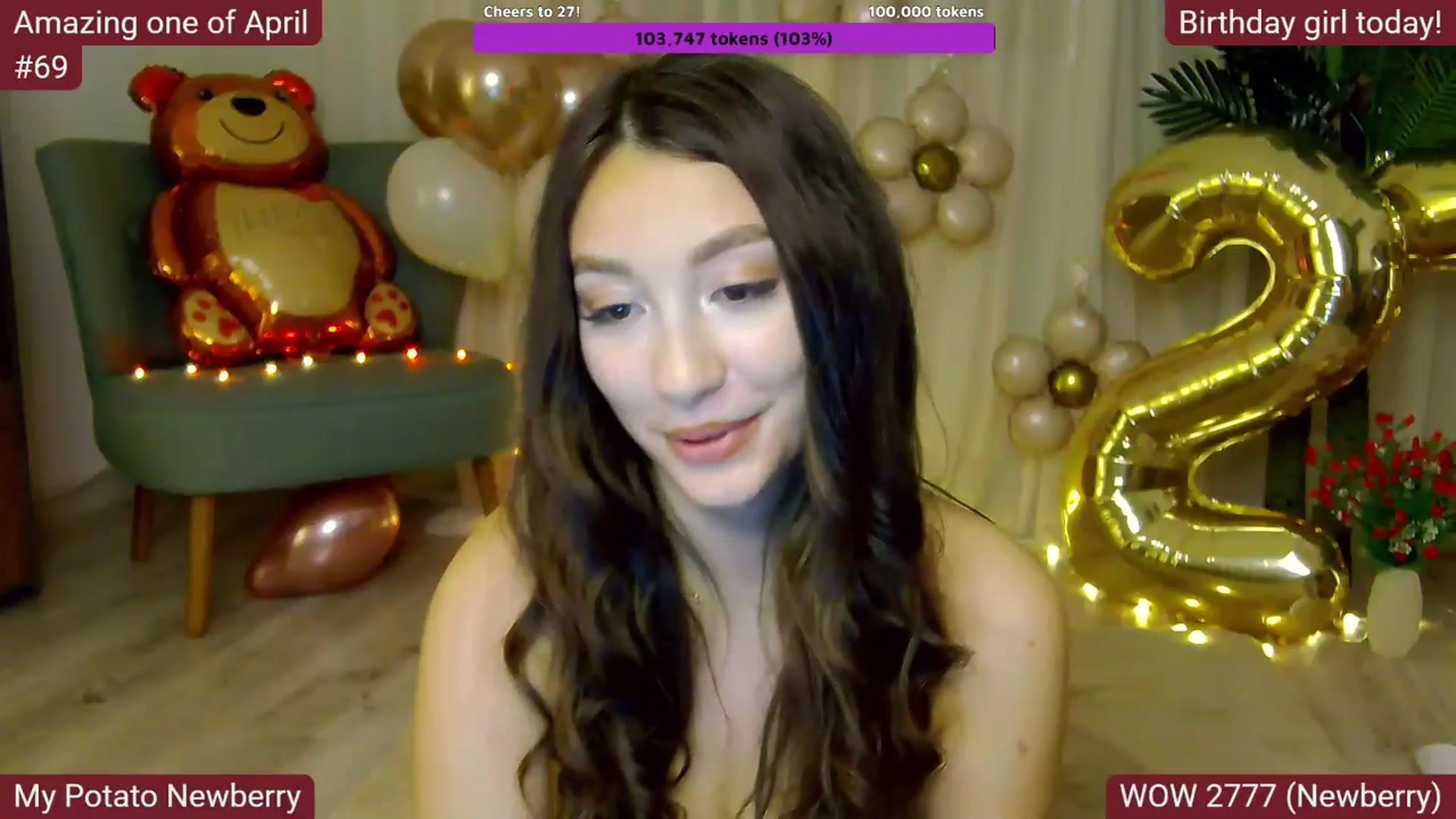 Gallery image thumbnail from SkyV_'s myfreecams stream on, 04/13/2025, 22:27 image 2 of 20