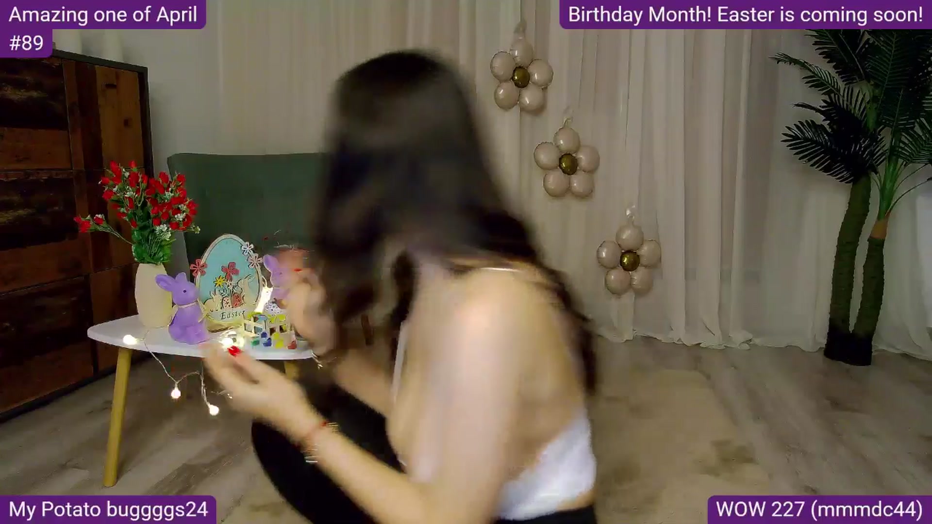 Gallery image thumbnail from SkyV_'s myfreecams stream on, 04/16/2025, 21:35 image 12 of 20